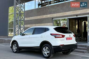 Внедорожник / Кроссовер Nissan Qashqai 2018 в 