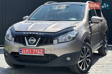 Внедорожник / Кроссовер Nissan Qashqai 2012 в 