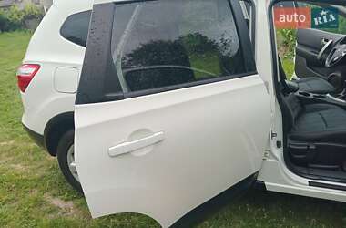 Внедорожник / Кроссовер Nissan Qashqai 2010 в 