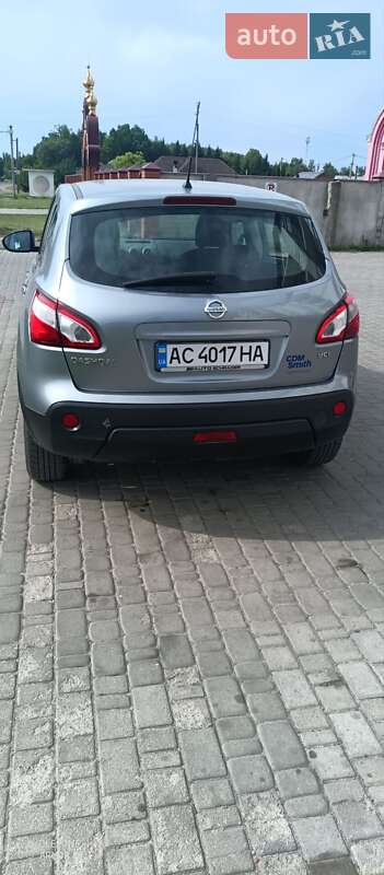 Внедорожник / Кроссовер Nissan Qashqai 2011 в Старой Выжевке