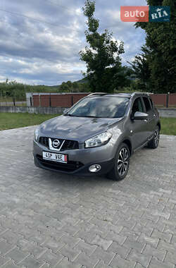 Внедорожник / Кроссовер Nissan Qashqai 2012 в Вижнице