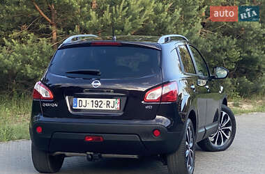 Внедорожник / Кроссовер Nissan Qashqai 2012 в 