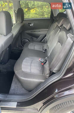 Внедорожник / Кроссовер Nissan Qashqai 2012 в 