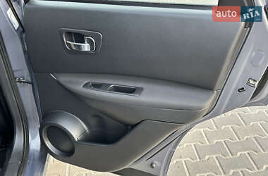 Позашляховик / Кросовер Nissan Qashqai 2009 в 