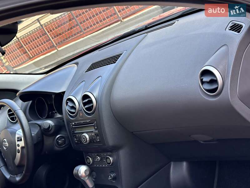 Позашляховик / Кросовер Nissan Qashqai 2008 в Одесі