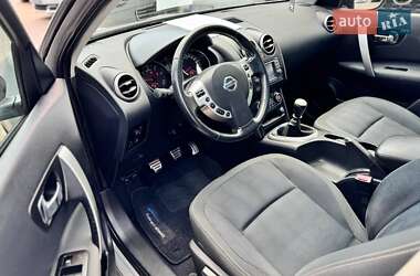 Позашляховик / Кросовер Nissan Qashqai 2010 в 