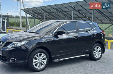 Внедорожник / Кроссовер Nissan Qashqai 2016 в 