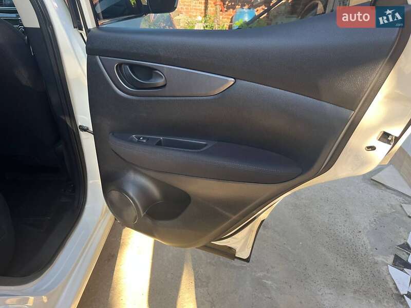 Внедорожник / Кроссовер Nissan Qashqai 2018 в Львове