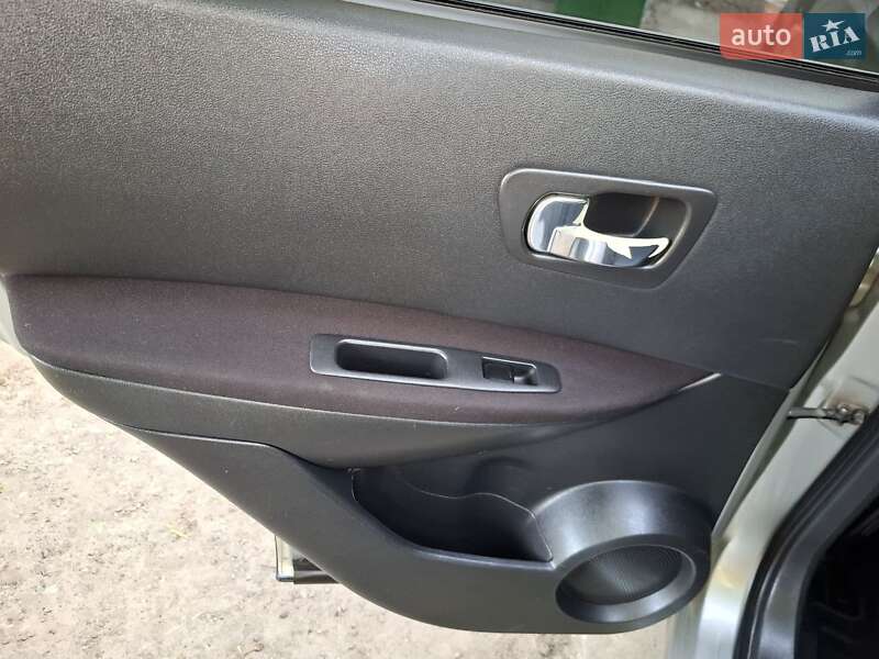 Внедорожник / Кроссовер Nissan Qashqai 2008 в Ровно