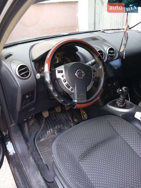Внедорожник / Кроссовер Nissan Qashqai 2009 в Полтаве