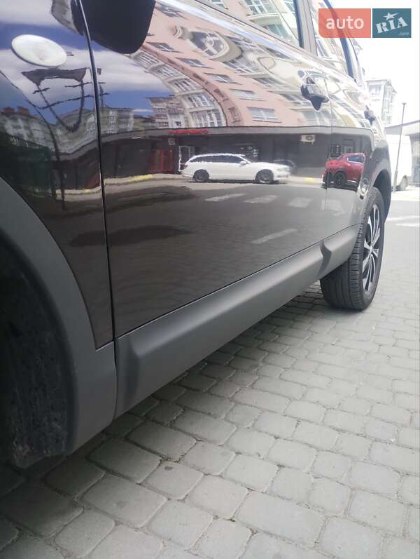 Внедорожник / Кроссовер Nissan Qashqai 2011 в Ивано-Франковске