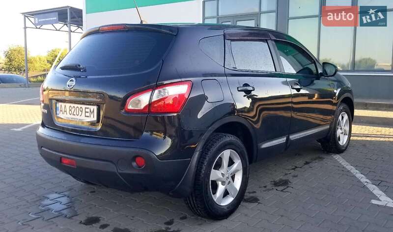 Внедорожник / Кроссовер Nissan Qashqai 2012 в Нововолынске