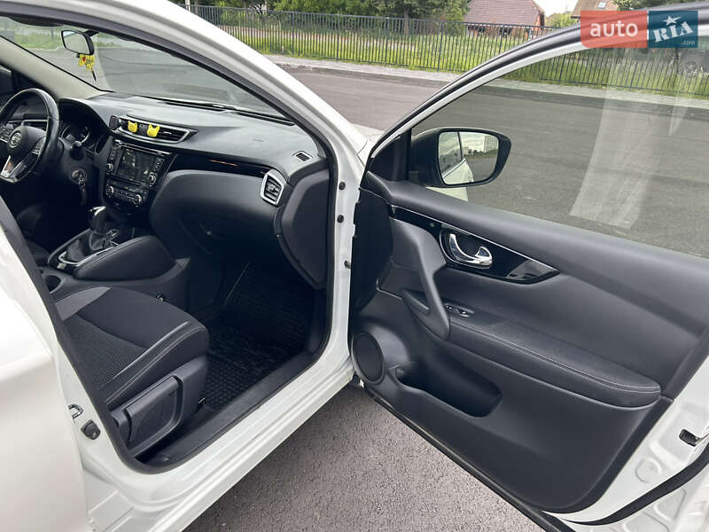 Внедорожник / Кроссовер Nissan Qashqai 2018 в Чернигове