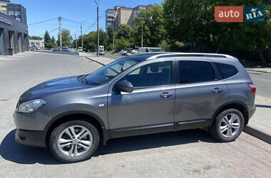 Внедорожник / Кроссовер Nissan Qashqai 2013 в Каменец-Подольском