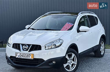 Позашляховик / Кросовер Nissan Qashqai 2013 в 