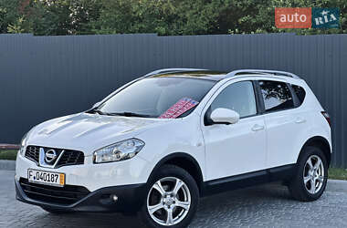 Позашляховик / Кросовер Nissan Qashqai 2013 в 