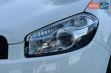 Позашляховик / Кросовер Nissan Qashqai 2013 в 