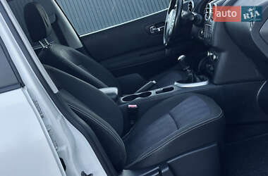 Позашляховик / Кросовер Nissan Qashqai 2013 в 
