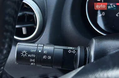 Позашляховик / Кросовер Nissan Qashqai 2013 в 