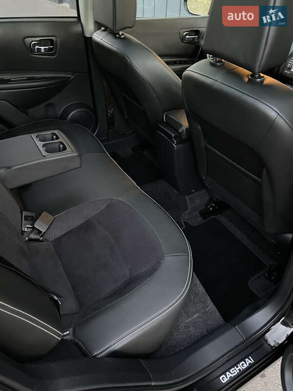 Позашляховик / Кросовер Nissan Qashqai 2013 в Рівному