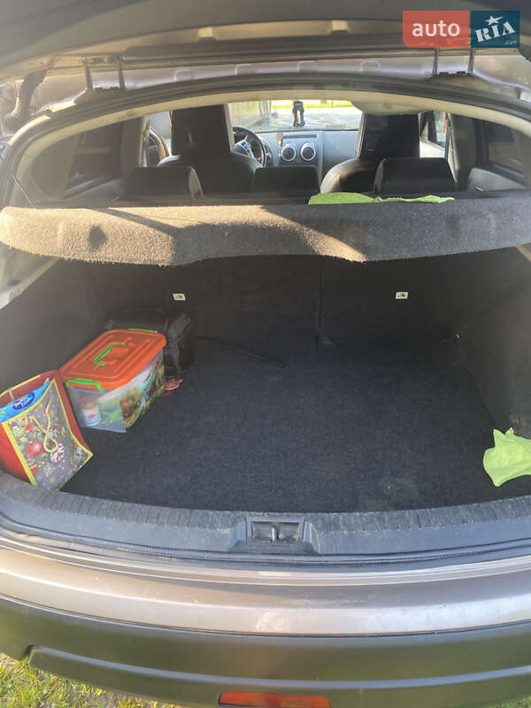 Внедорожник / Кроссовер Nissan Qashqai 2009 в Бориславе