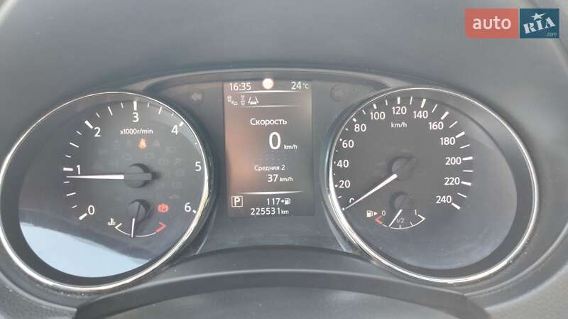 Позашляховик / Кросовер Nissan Qashqai 2016 в Києві