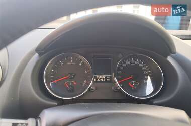 Внедорожник / Кроссовер Nissan Qashqai 2010 в 