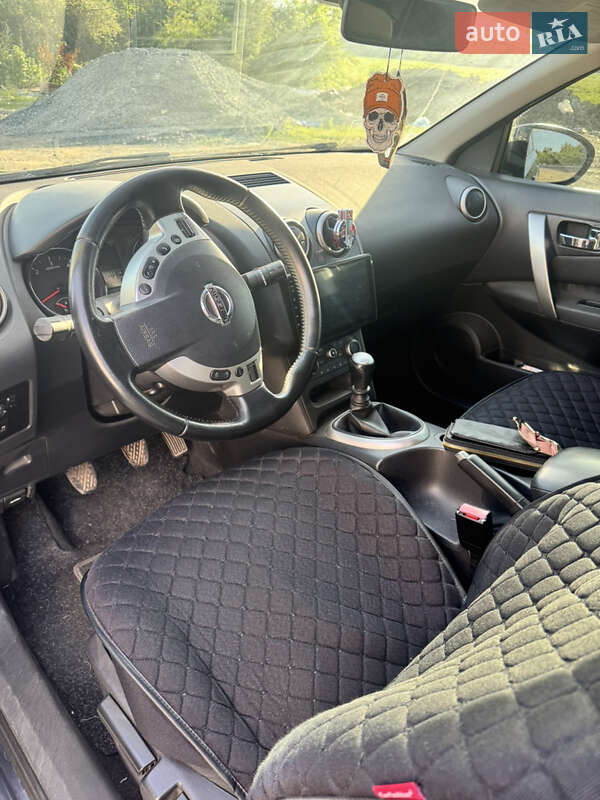 Внедорожник / Кроссовер Nissan Qashqai 2011 в Кицмани