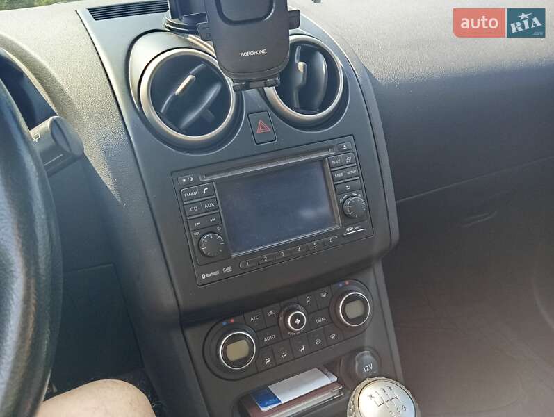 Внедорожник / Кроссовер Nissan Qashqai 2011 в Сарнах