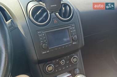 Внедорожник / Кроссовер Nissan Qashqai 2011 в 