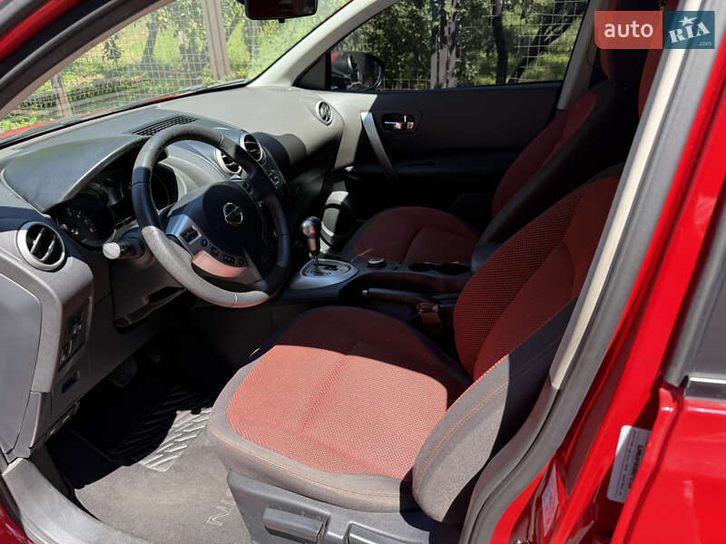 Позашляховик / Кросовер Nissan Qashqai 2008 в Києві