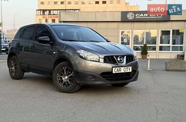 Позашляховик / Кросовер Nissan Qashqai 2012 в Києві