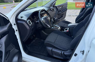 Позашляховик / Кросовер Nissan Qashqai 2015 в 