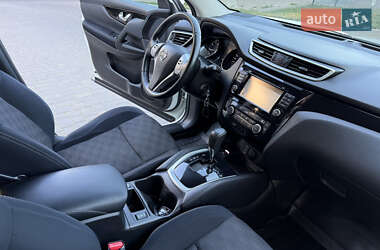 Позашляховик / Кросовер Nissan Qashqai 2015 в 