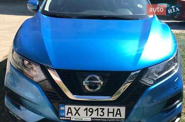 Позашляховик / Кросовер Nissan Qashqai 2017 в Ужгороді
