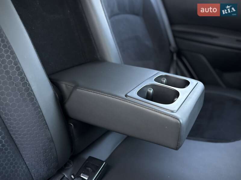 Позашляховик / Кросовер Nissan Qashqai 2013 в Сумах