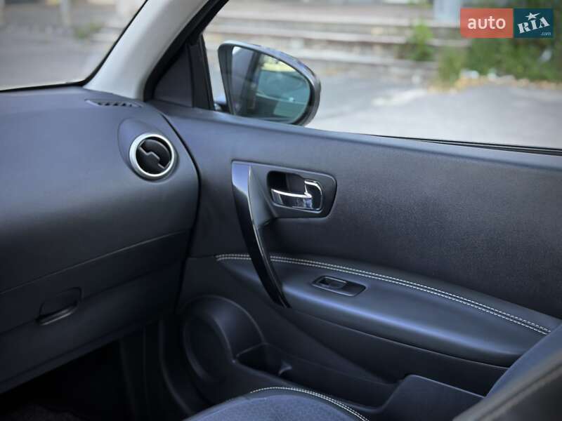 Позашляховик / Кросовер Nissan Qashqai 2013 в Сумах