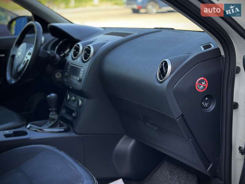 Позашляховик / Кросовер Nissan Qashqai 2013 в Сумах