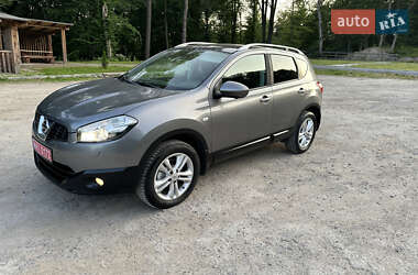 Позашляховик / Кросовер Nissan Qashqai 2013 в 