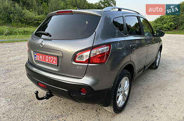 Позашляховик / Кросовер Nissan Qashqai 2013 в 