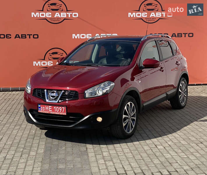 Внедорожник / Кроссовер Nissan Qashqai 2010 в 