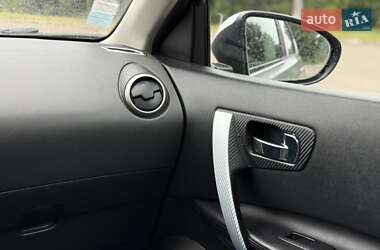 Внедорожник / Кроссовер Nissan Qashqai 2008 в 