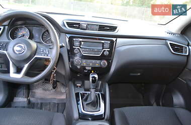 Внедорожник / Кроссовер Nissan Qashqai 2018 в 