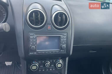 Внедорожник / Кроссовер Nissan Qashqai 2011 в 