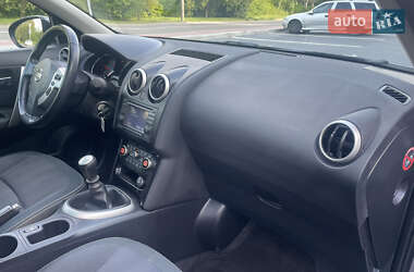 Внедорожник / Кроссовер Nissan Qashqai 2011 в 