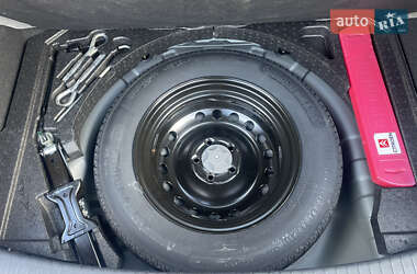 Внедорожник / Кроссовер Nissan Qashqai 2011 в 