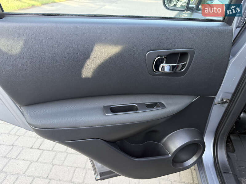 Внедорожник / Кроссовер Nissan Qashqai 2011 в Ровно