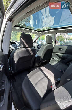 Позашляховик / Кросовер Nissan Qashqai 2012 в 