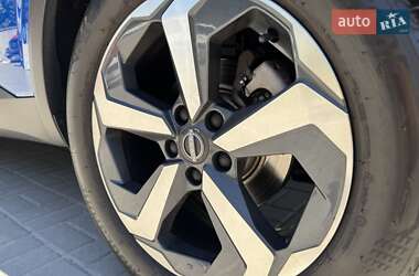 Внедорожник / Кроссовер Nissan Qashqai 2023 в 