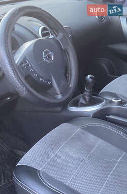 Внедорожник / Кроссовер Nissan Qashqai 2007 в 